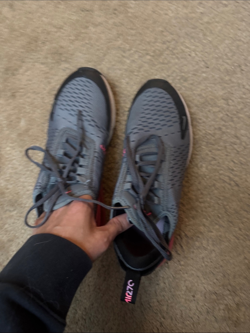 Nike Women's Gray and Pink Athletic Sneakers